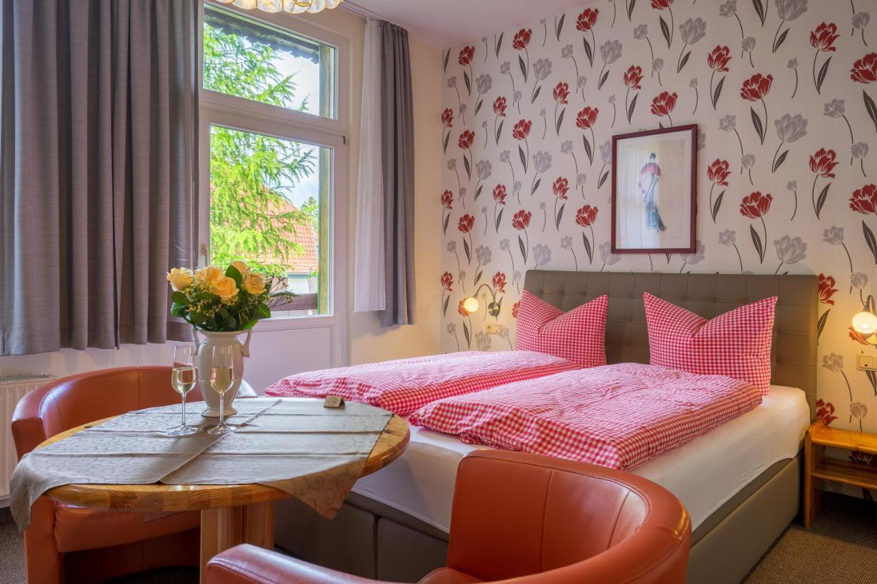 Pension Schweizer Hof แวร์นิกโกโรเดอ ภายนอก รูปภาพ