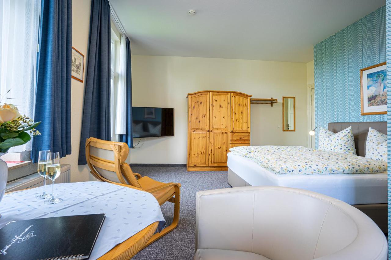 Pension Schweizer Hof แวร์นิกโกโรเดอ ภายนอก รูปภาพ